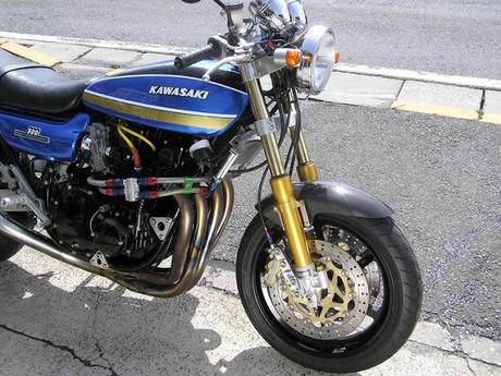 Kawasaki Z 750 by Auto Magic