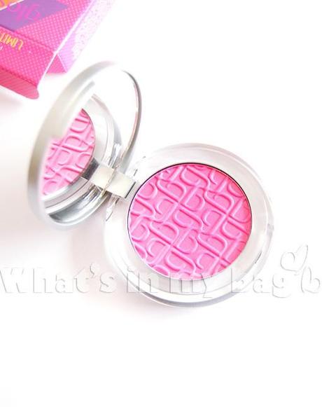 A close up on make up n°166: Glossip Make up, Compact Blush n°07 LE Neon Love