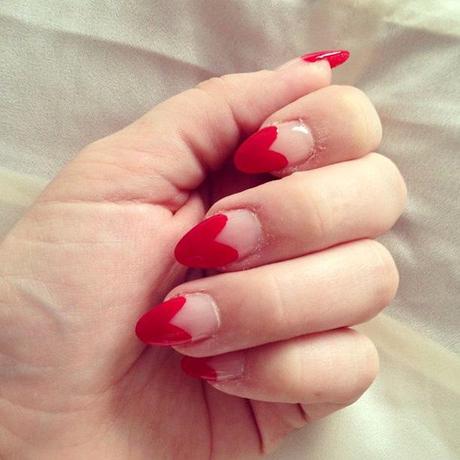 DIY : Red Heart Nails