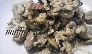 Casseruola di fave e zucchine con le uova