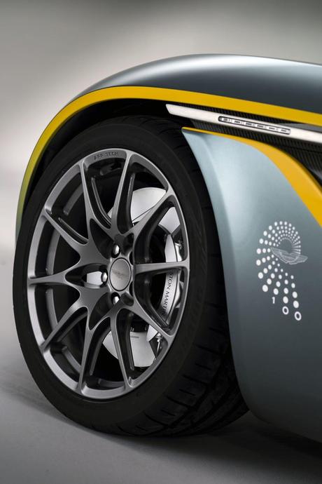 ASTON MARTIN FESTEGGIA I SUOI 100 ANNI CON UN NUOVO CONCEPT