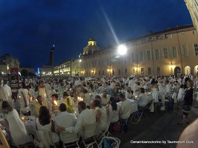 Eventi| Unconventional Dinner. Cena in bianco Torino 2013.