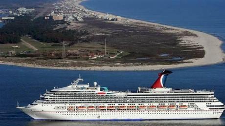 Terminato il restyling di Carnival Triumph: oltre 115 milioni di dollari investiti