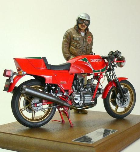 Diorama - Ducati MHR 900 + Rider by Noboru Watabe