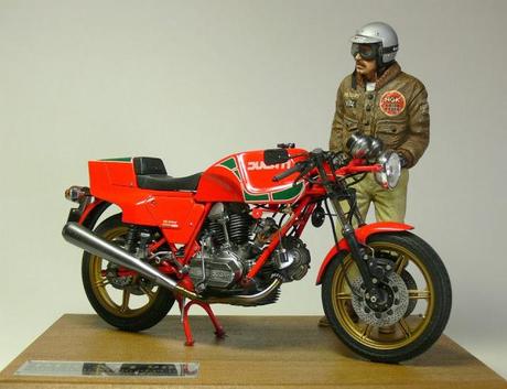 Diorama - Ducati MHR 900 + Rider by Noboru Watabe