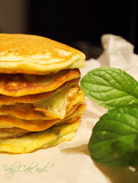 Pancake salati con zucchine e menta