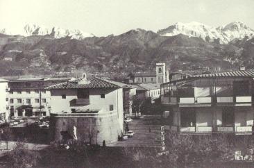 Forte dei Marmi - Foto tratta da Versilia giovinezza del mondo - Pacini Fazzi Ed. 1982