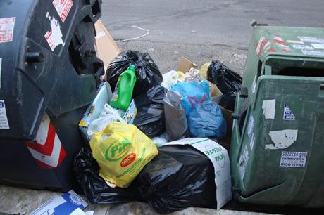 ABBIAMO UN PROBLEMA. UN SERISSIMO PROBLEMA. QUANDO CI DECIDEREMO AD AFFRONTARLO UNA VOLTA PER TUTTE?