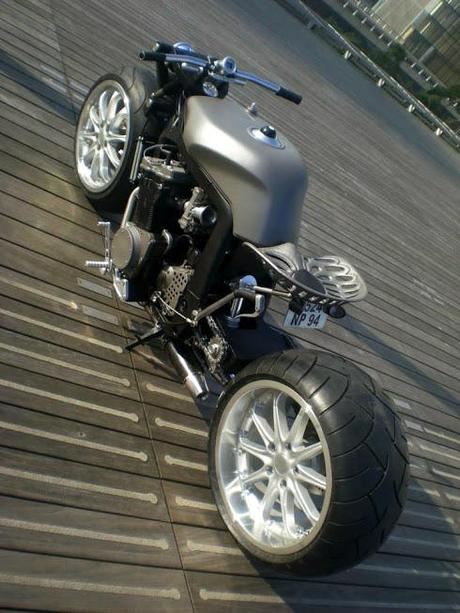 GSX-R Bobber by KMP