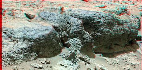 Curiosity sol 302 Point Lake outcrop detail - anaglyph