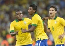 Inter, niente Paulinho. Se parte Guarin, arriva un top player brasiliano!