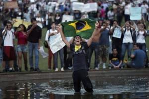 Il Brasile invisibile:   disperazione e proteste