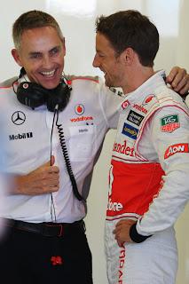 Jenson Button sostiene Martin Whitmarsh