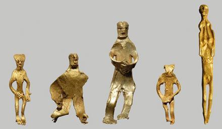 Statuette dorate ed antichi danesi