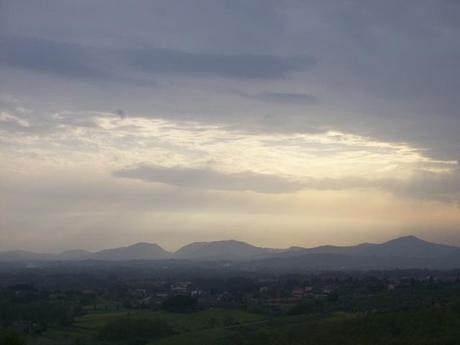 riassunto /all tomorrow parties