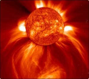 Forte tempesta solare nelle prossime settimane: la Nasa avverte di possibili black-out