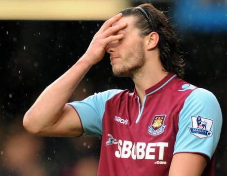 Calciomercato West Ham, Carroll: prima le visite poi il riscatto