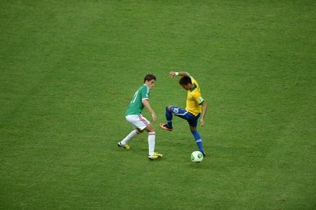 Brasile-Messico 2-0, Neymar ballerino di samba e giustiziere spietato