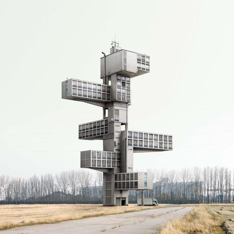 LE ARCHITETTURE IMPOSSIBILI DI FILIP DUJARDIN