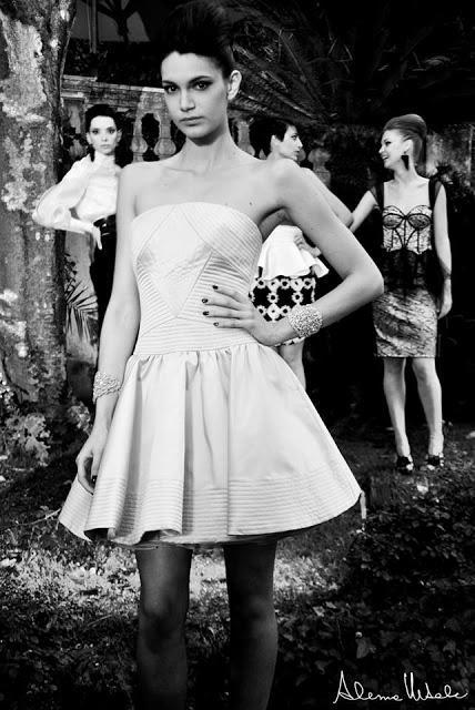 Romantic couture in the garden Romantic couture in the garden