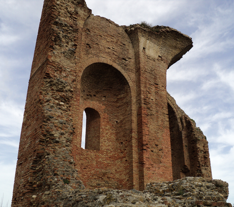 parco-archeologico-scolacium-calabria