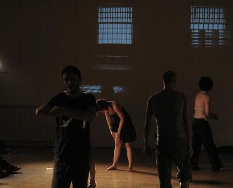 Giornata-Mondiale-Danza-2013-SpazioTadini-AB[Against Bodies]