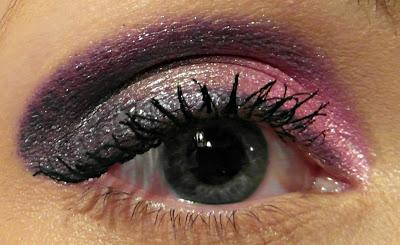 MAKEUP LOOK #1 : A Hint Of Pink,Violet and... Silver !