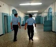 Carcere di Bari Due agenti di polizia penitenziaria arrestati 