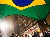 protesta invade strade Brasile