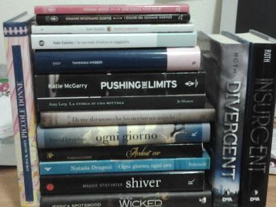 TBR PILE SUMMER EDITION