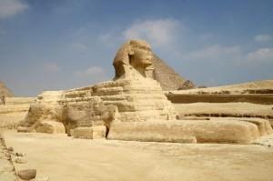 Dieta a base di carne per i 10.000 costruttori della piramide del Faraone Micerino, Giza