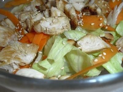 insalatona-pollo-mandorle