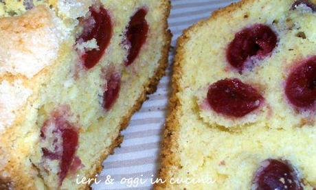 Plum cake con le ciliegie