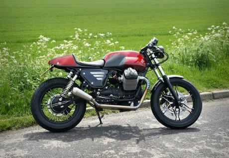 Spirit of the 70's Guzzi V7