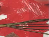 Schemi gratis per il filet: Centro rosso con fiori