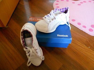 Rassodiamoci un pò! Scarpe Reebok Easytone: prova su strada per voi e confronto che le Sketchers Shape ups.