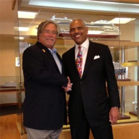 Carnival Corporation: dopo 34 anni Micky Arison lascia le redini del più grande gruppo crocieristico del mondo