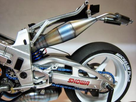 Suzuki RGV 500 Γ XR89 Y.Kagayama 1999 by Luyan Wen (Tamiya)