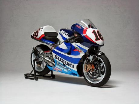 Suzuki RGV 500 Γ XR89 Y.Kagayama 1999 by Luyan Wen (Tamiya)