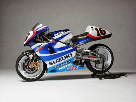 Suzuki RGV 500 Γ XR89 Y.Kagayama 1999 by Luyan Wen (Tamiya)