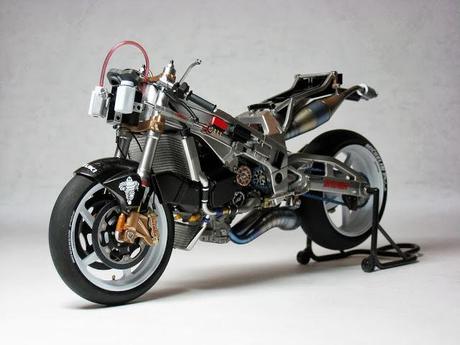 Suzuki RGV 500 Γ XR89 Y.Kagayama 1999 by Luyan Wen (Tamiya)