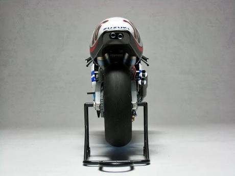 Suzuki RGV 500 Γ XR89 Y.Kagayama 1999 by Luyan Wen (Tamiya)