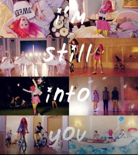 Stereo Heart : Paramore - Still Into You !