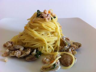 SPINOSINI CON TRITO DI CALAMARI, VONGOLE E STRIGOLI