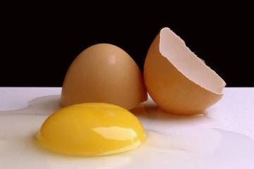 Di che colore è il rosso dell'uovo?