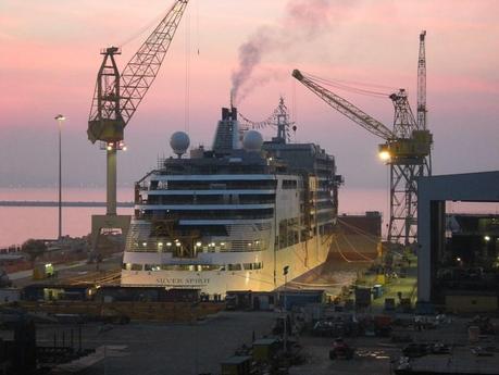 Fincantieri Ancona: 1-2 luglio referendum dei lavoratori. Un “si” necessario per due nuove navi da crociera