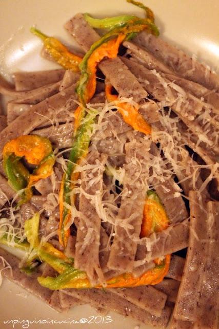 Pizzoccheri ai fiori di zucca e tartufo