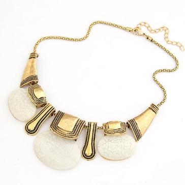 Golden Charming Women Retro Fashion Hot Sale Short Necklace 09041927-890