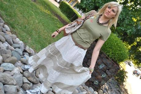 MAXI SKIRT AND A MILITARY GREEN TEE