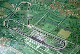  Formula 1: Ecclestone annunciaGP Monza potrebbe essere cancellato, insorgono i tifosi, parole dure del presidente della regione Lombardia, Maroni